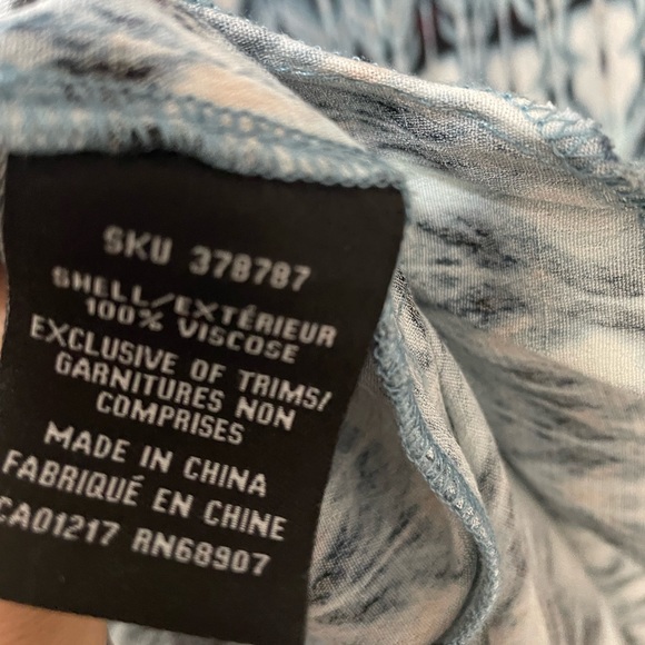 Le Chateau Dress, Long Sleeve, Button down fit and flare, Belted, light Blue, XS - Picture 6 of 6